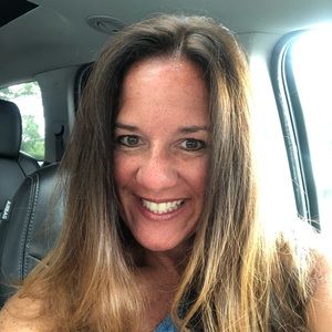 Meet your Posher, Linda